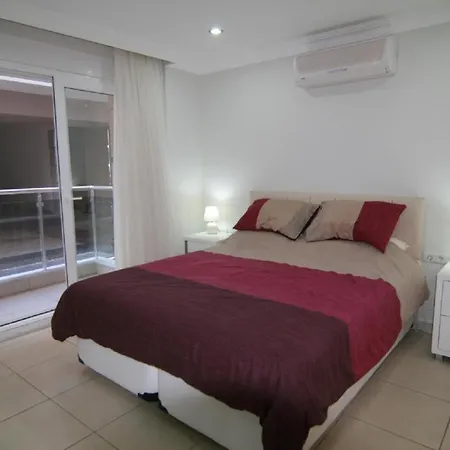 Tropicana G 2, 3 Bed Ground Floor On Corner Position In A 5 Star Community Feriehus Side