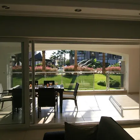 Prázdninový dům Tropicana G 2, 3 Bed Ground Floor On Corner Position In A 5 Star Community Side